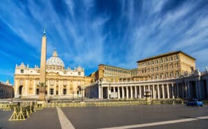 Der Petersplatz und Vatikanpalast